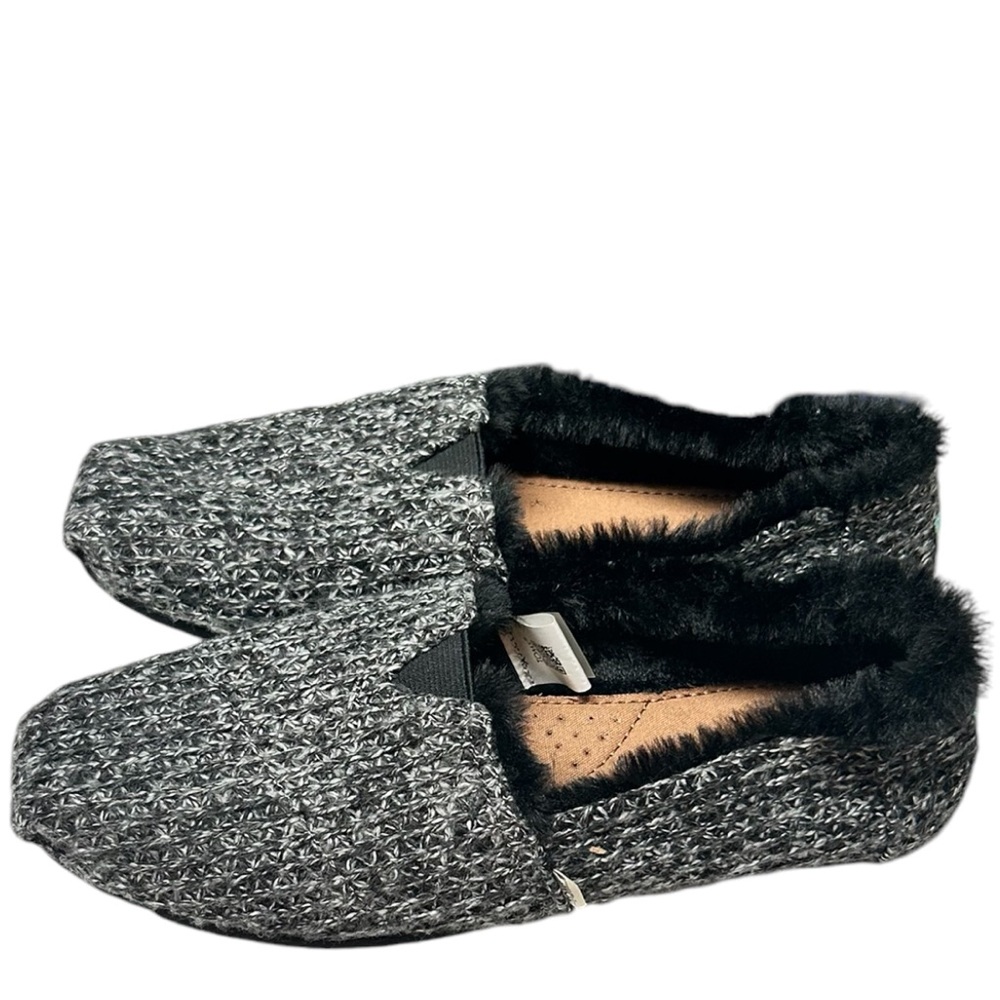 Toms Sweater Knit Black, White and Gray Faux Fur Shoes Size 8